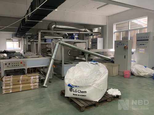 熔噴布暴利神話(huà)破滅 堵門(mén)搶的設(shè)備還產(chǎn)不出 合格布 有接盤(pán)俠虧千萬(wàn)